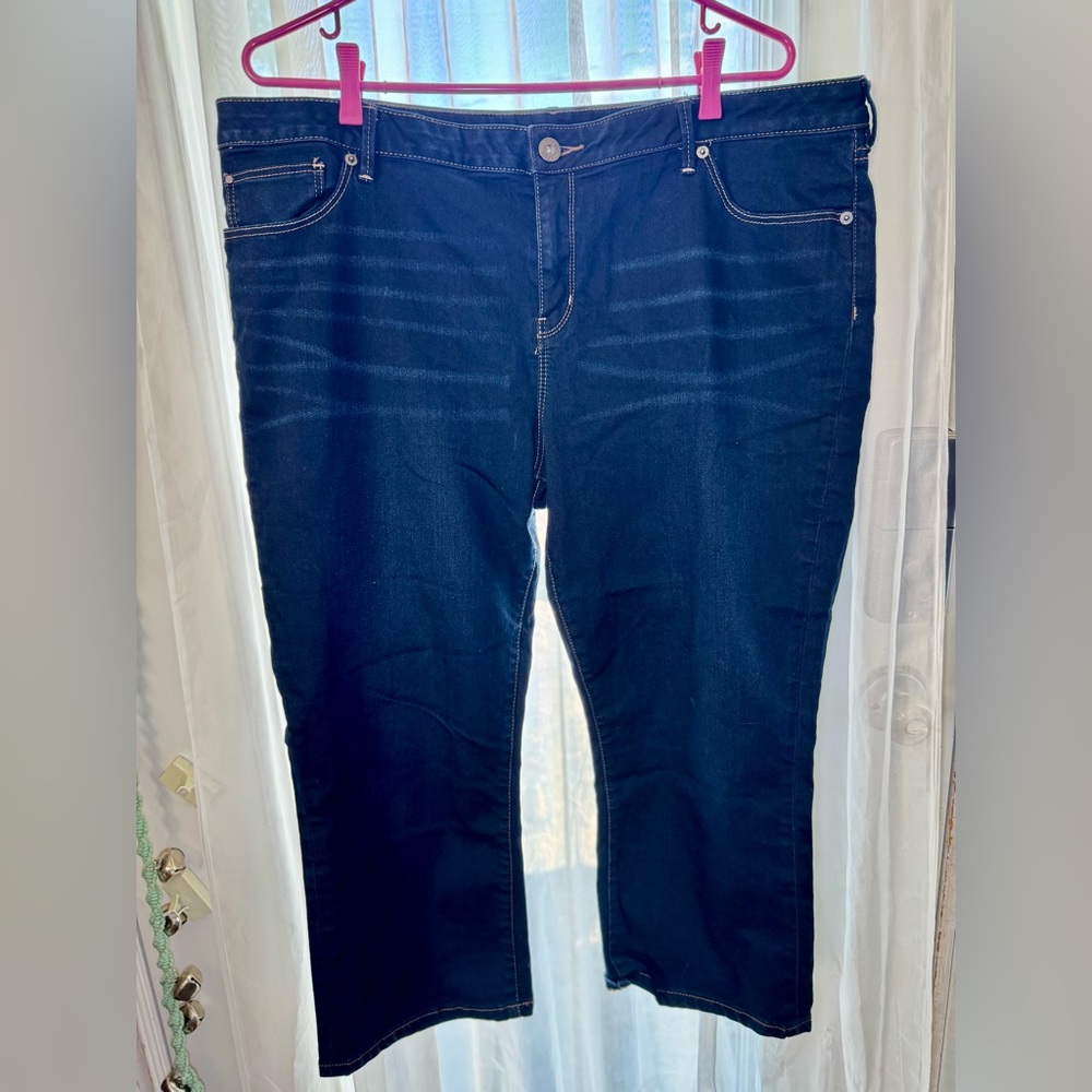 Revolution Blue Cropped Ankle Jeans